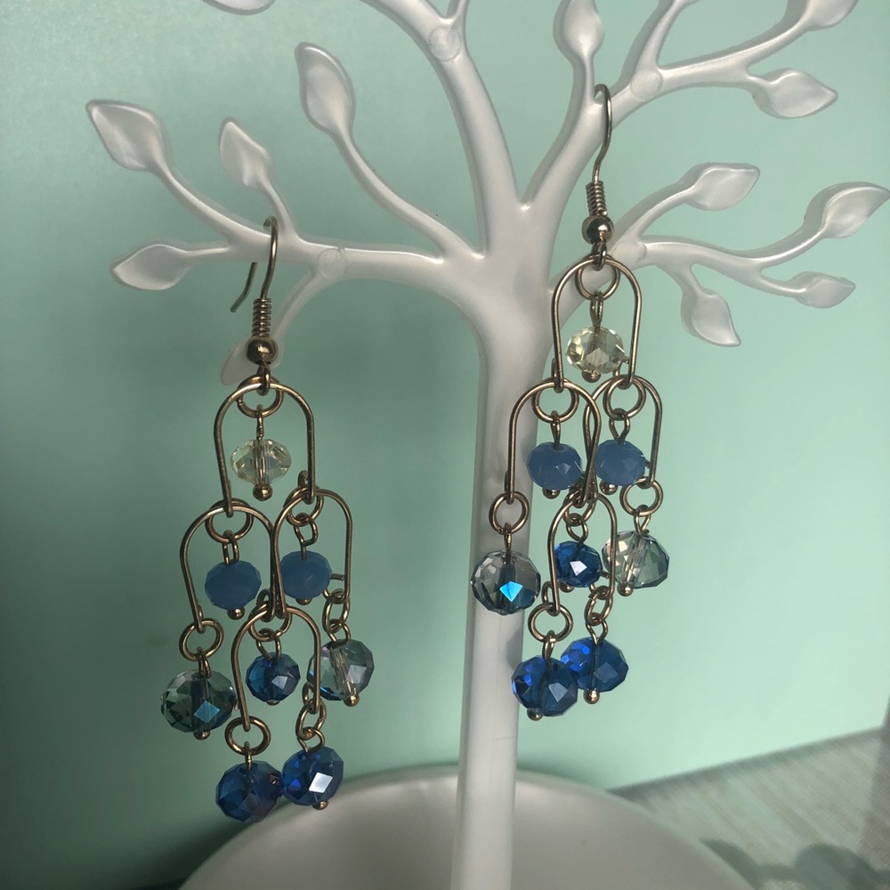 BLUE OCEAN CHANDELIERS! Earrings w BONUS! NWT! - Picture 3 of 4